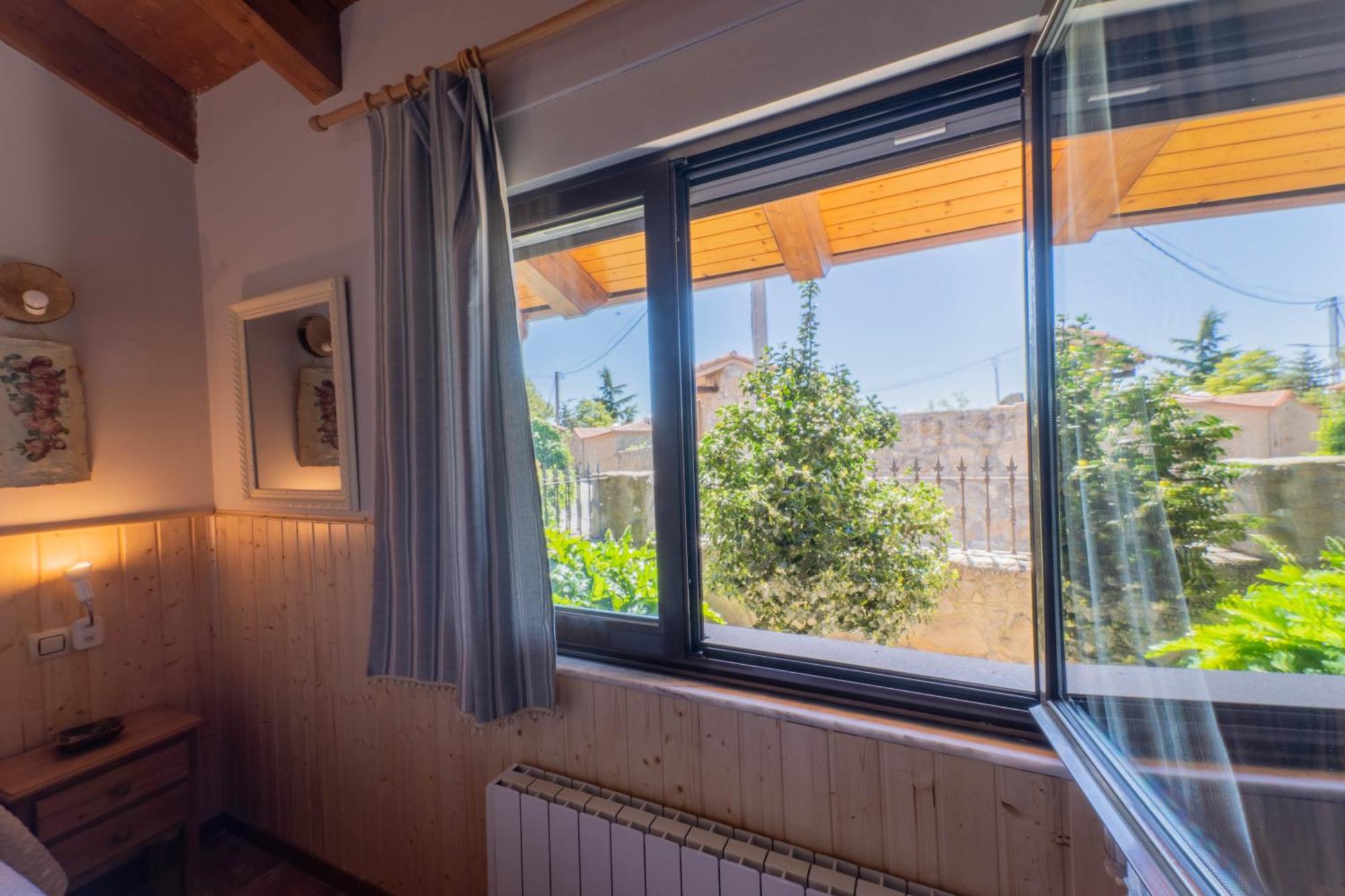 Casa Rural Los Cantaros. Zarapicos 外观 照片